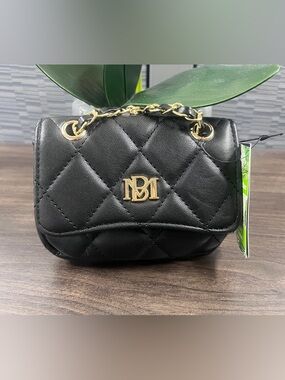 NEW Badgley Mischka Black Quilted Chain Shoulder Bag with Gold Hardware